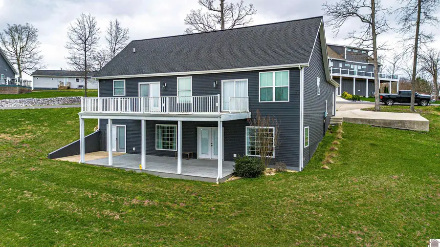 368 Sherwood Drive, Gilbertsville, KY 42044 - #2