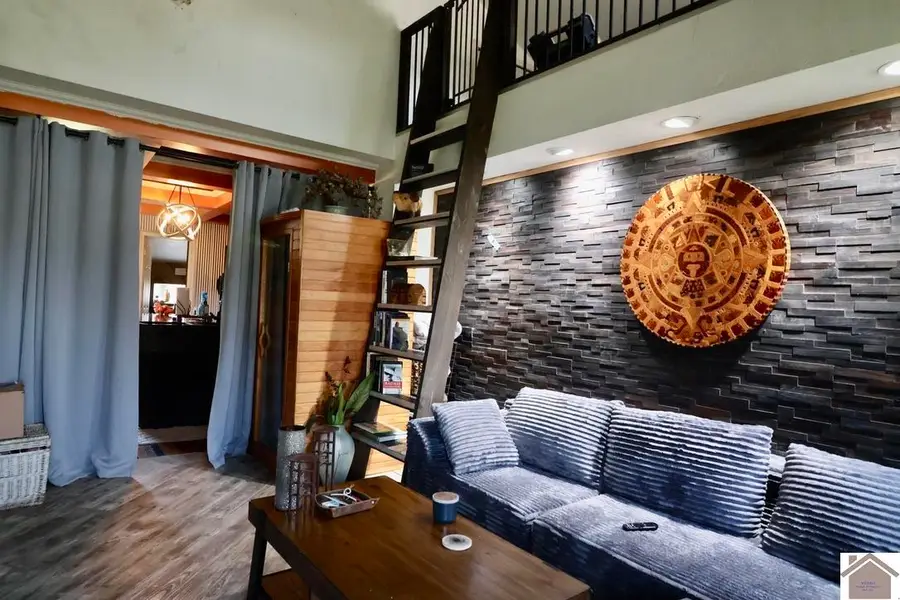 410 S Streets Ave, Elkton, KY 42220 - #3