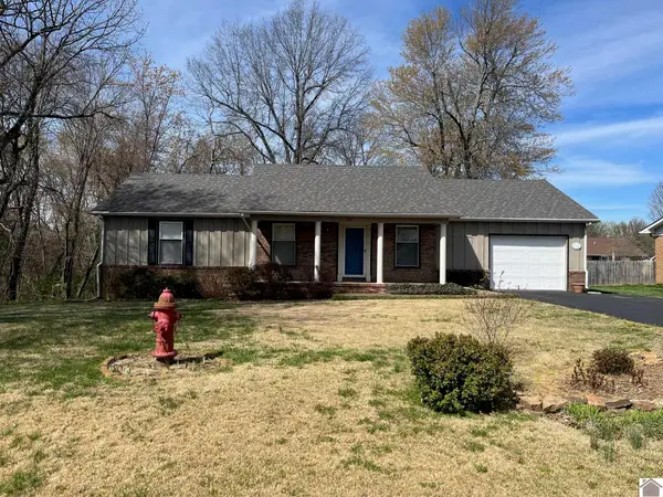 345 Brookhill Ln., Paducah, KY 42001