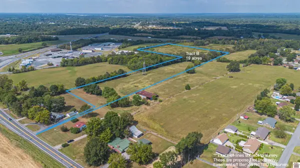 7150 Benton Road, Paducah, KY 42003