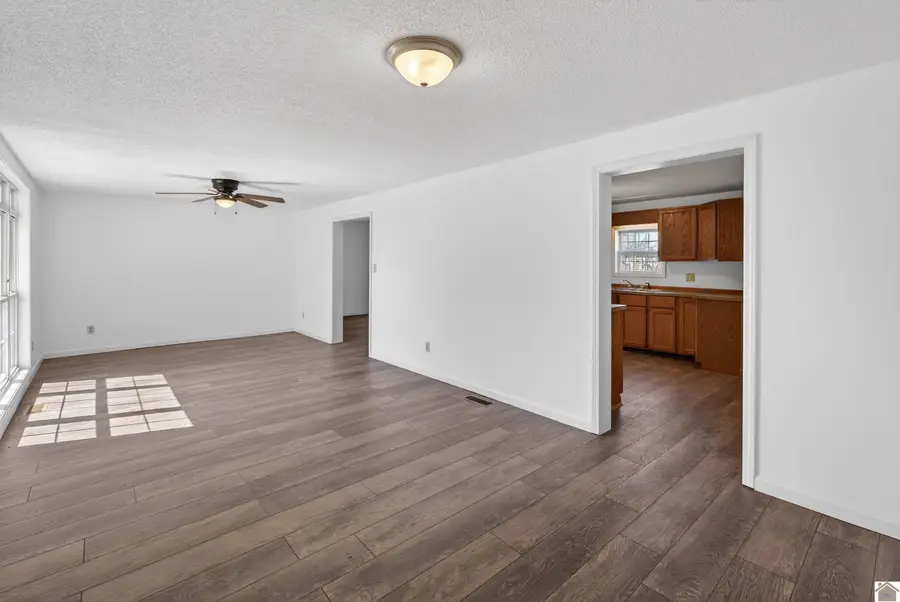 29 6th Street, Hardin, KY 42048 - #3