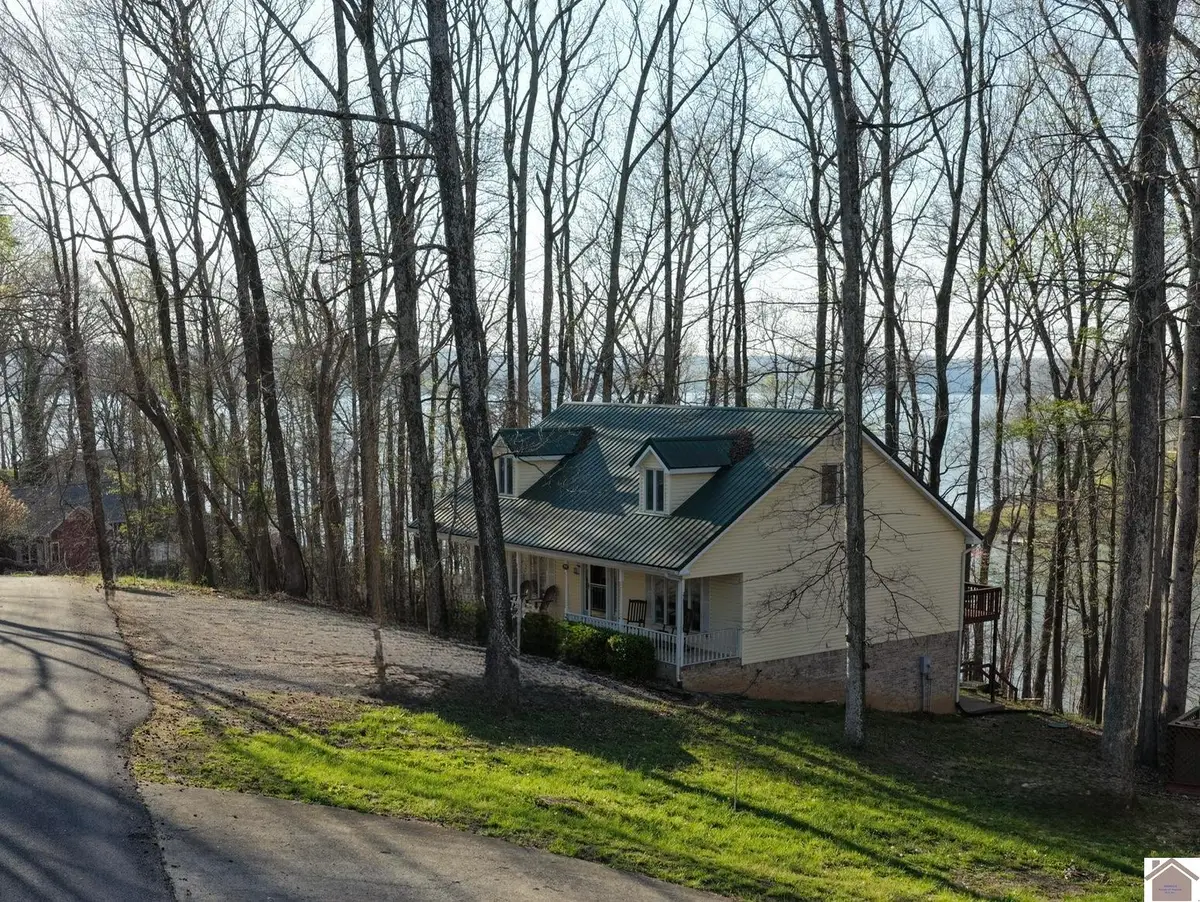 432 Cumberland Dr., Cadiz, KY 42211 - #1