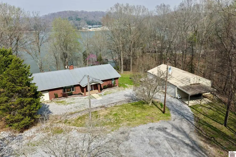81 Beech Point Dr., Cadiz, KY 42211 - #3