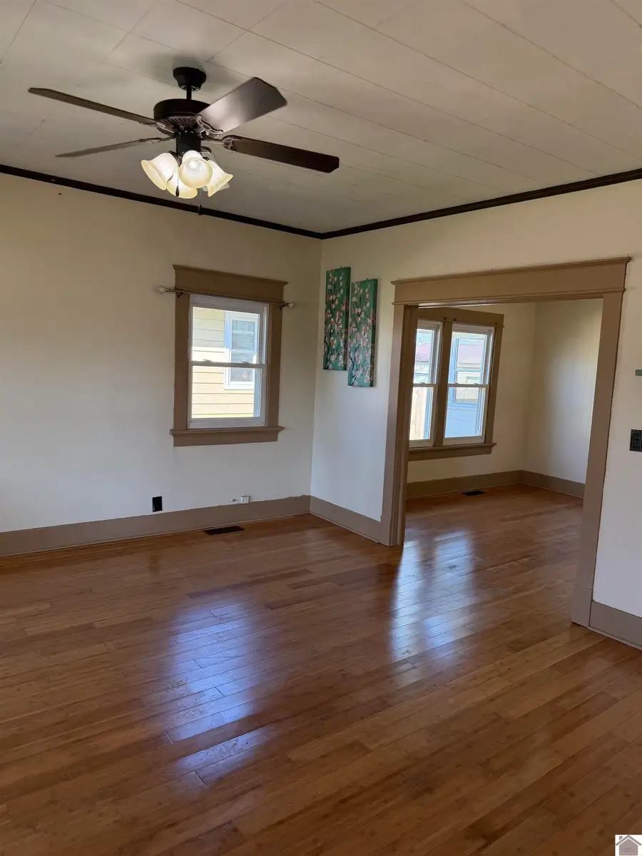 702 E Walnut, Dawson Springs, KY 42408 - #2