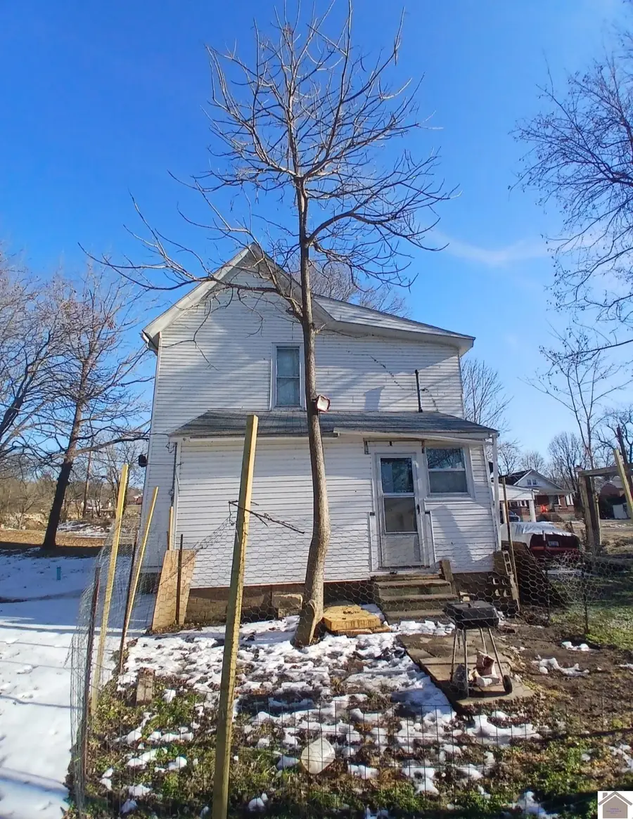 308 Charlotte St, Smithland, KY 42081-0000 - #3