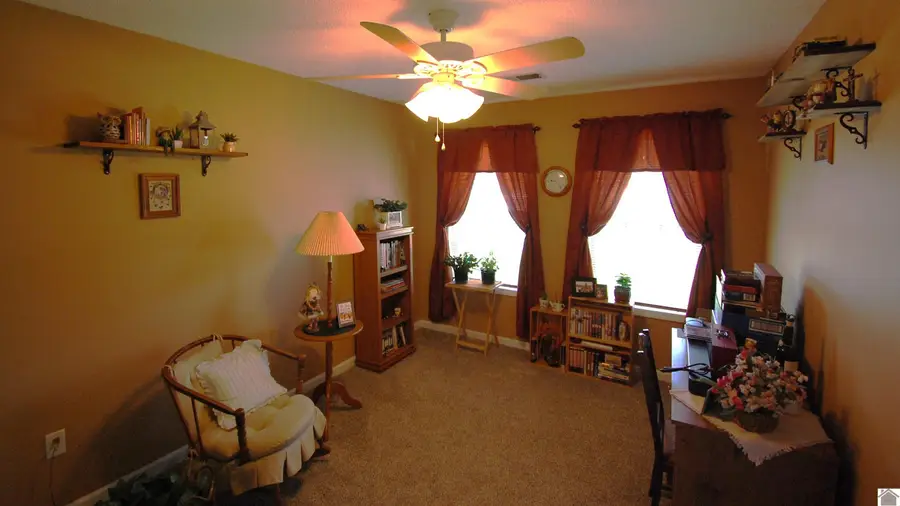 4909 West Towne Dr., Paducah, KY 42001 - #2