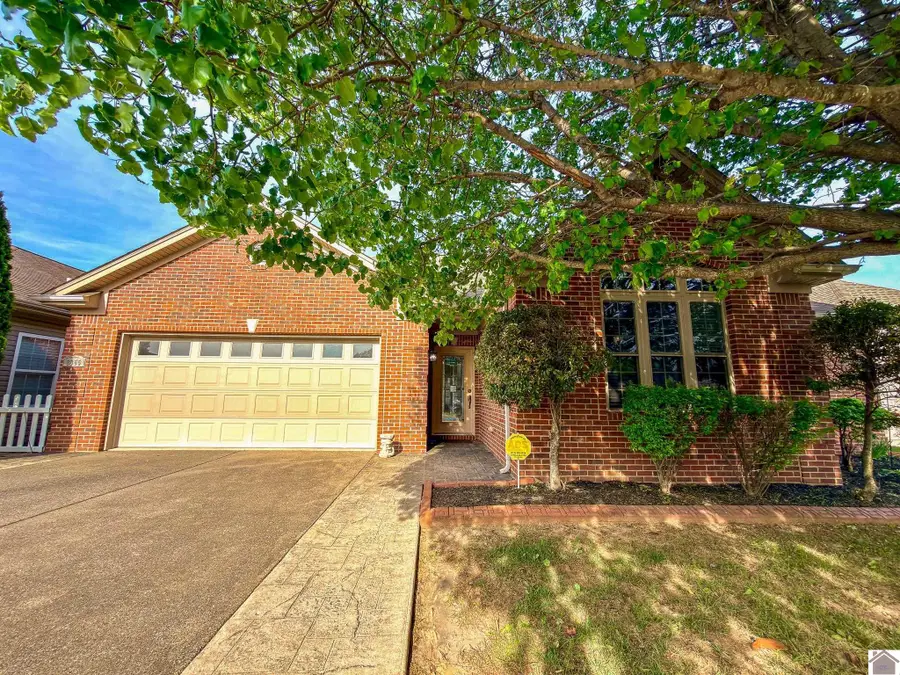 2665 Legends Drive, Paducah, KY 42001 - #2