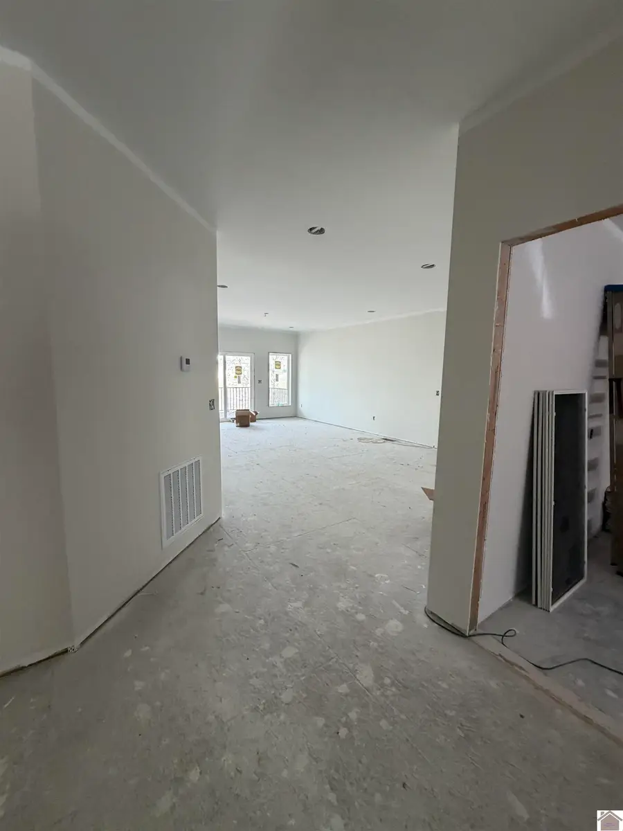 1140 Eagle Rest Dr., Grand Rivers, KY 42045 - #3