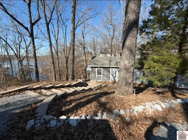 72 Port Lane, Gilbertsville, KY 42044-8757