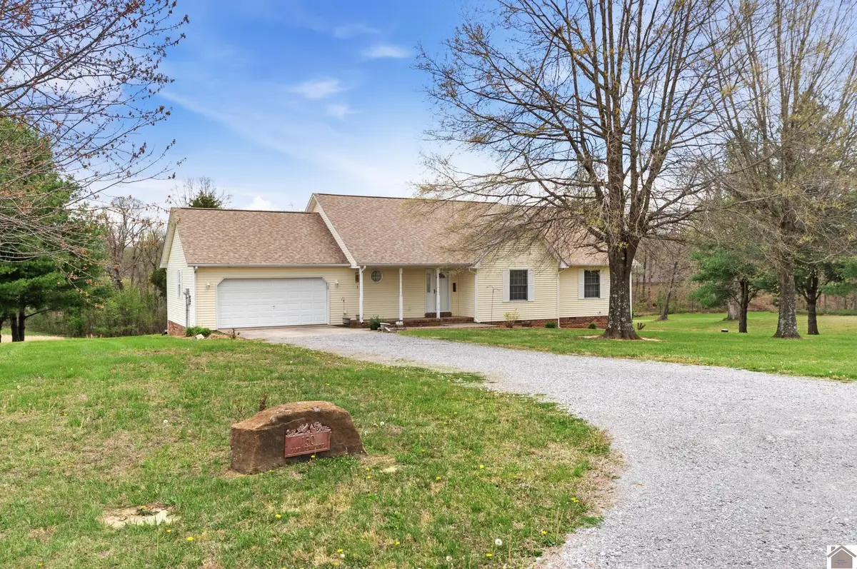 150 Lakeview Dr., Marion, KY 42064 - #1
