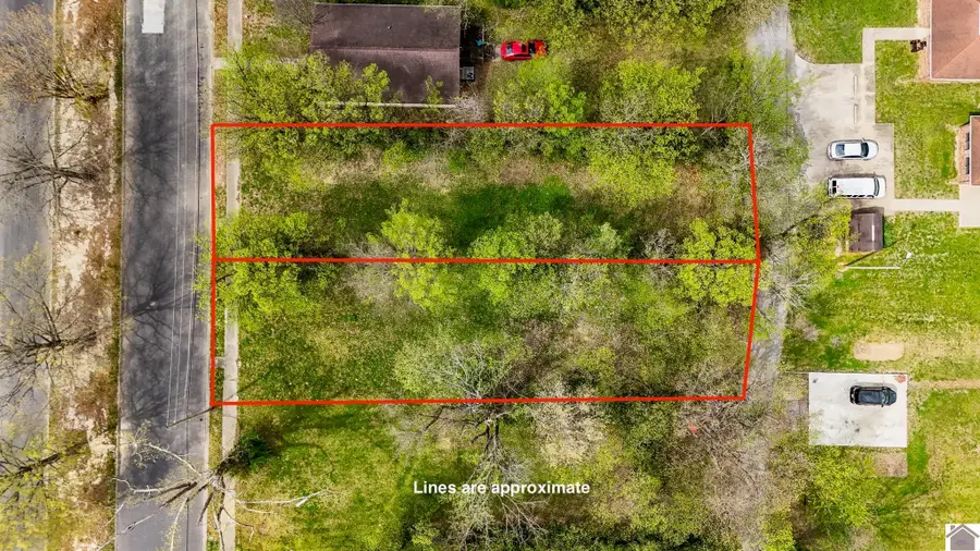 426 Walter Jetton, Paducah, KY 42003 - #3