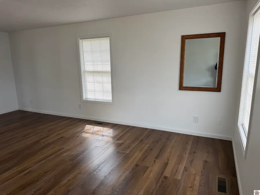 692 Olive Street, La Center, KY 42058 - #3