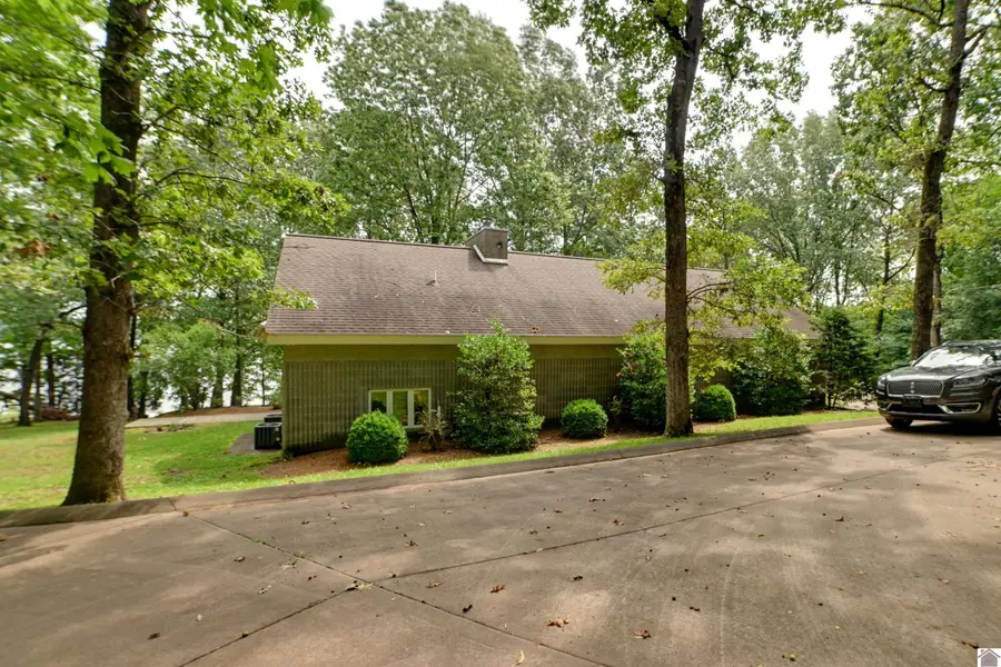 4897 Beal Rd., Benton, KY 42025 - #3