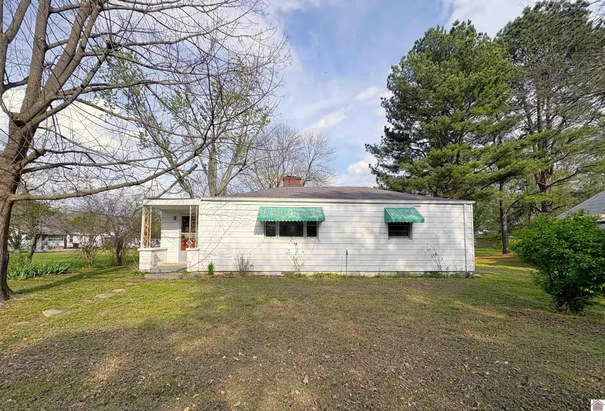 601 Broad St., Murray, KY 42071 - #1