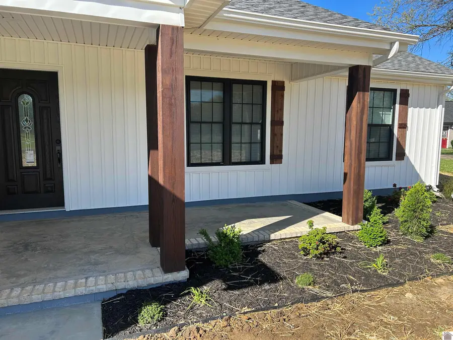 9655 Wedel Ln., West Paducah, KY 42086 - #2