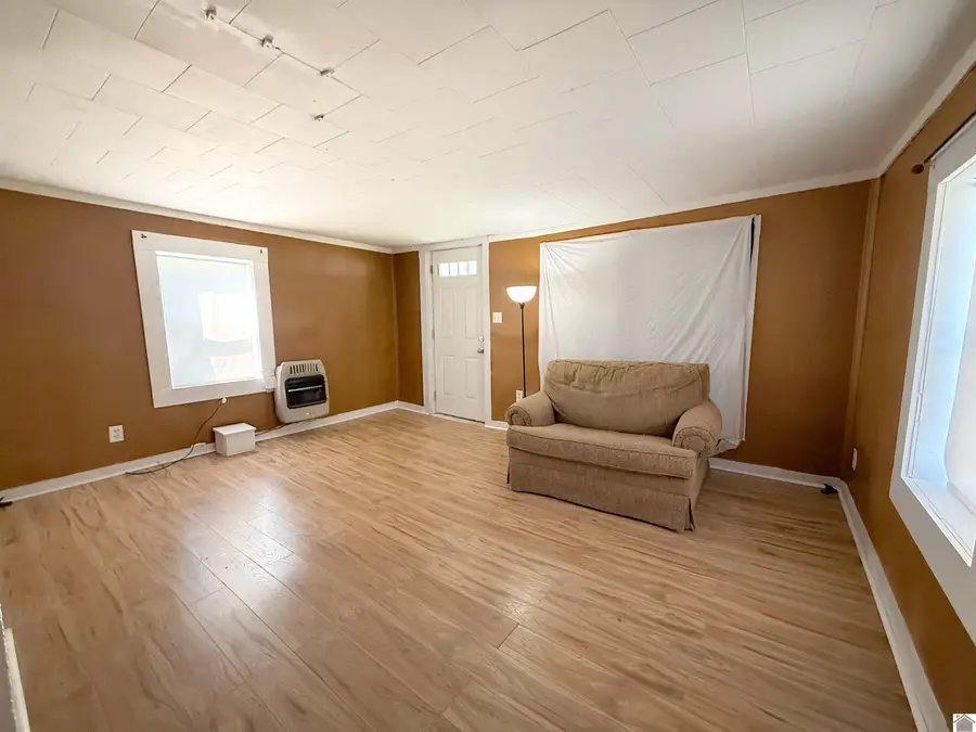 705 Elm St, Benton, KY 42025 - #2