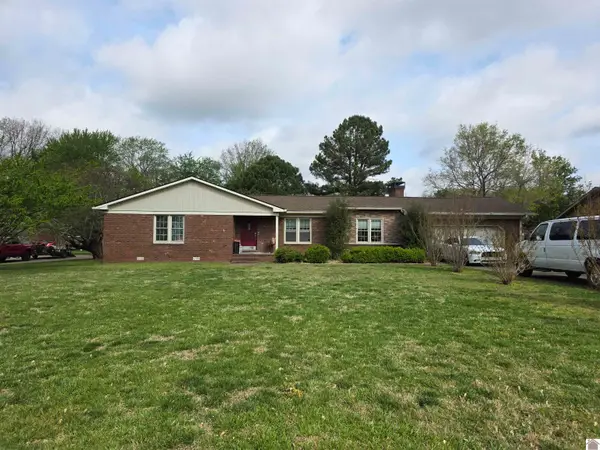 2212 Quail Creek, Murray, KY 42071
