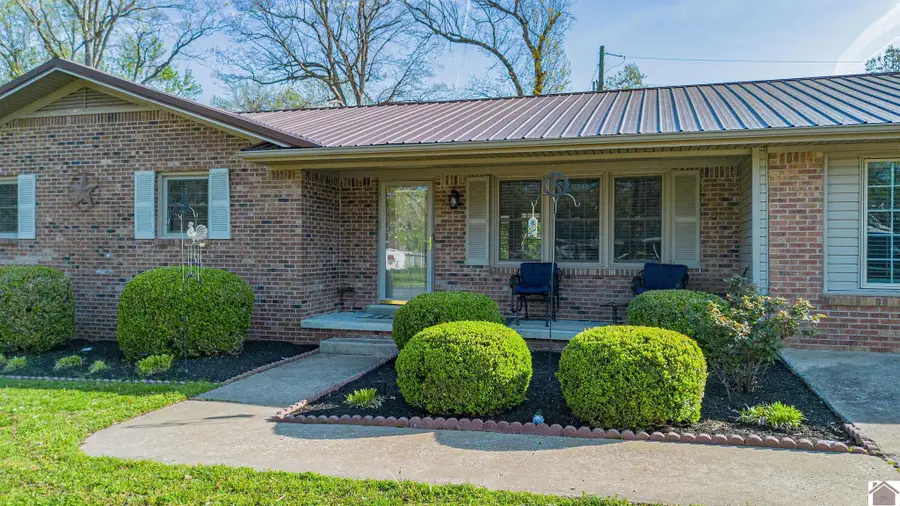 242 Barber Road, Clinton, KY 42031 - #2