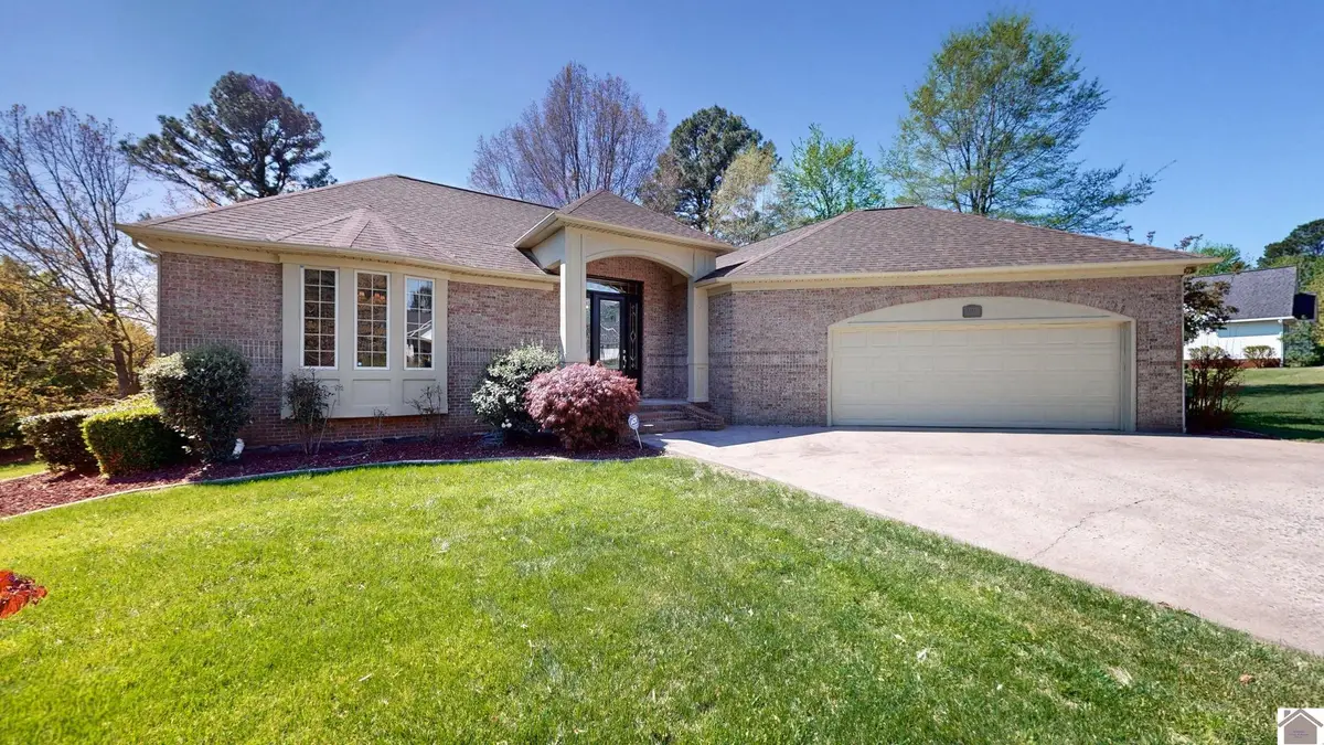 1220 Masters Dr, Mayfield, KY 42066 - #1