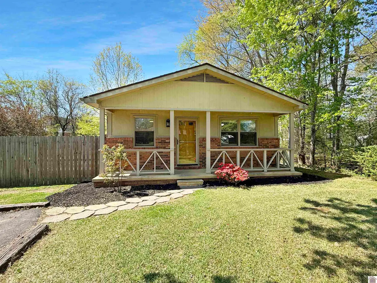 1505 B Clayshire, Murray, KY 42071 - #1