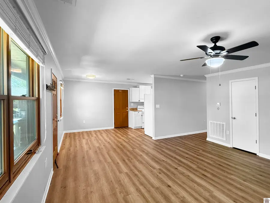 1505 B Clayshire, Murray, KY 42071 - #3