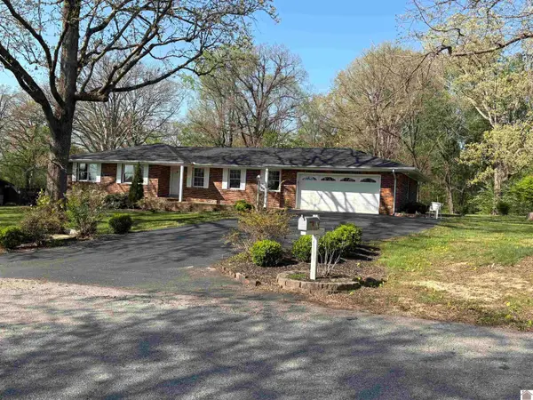 116 Edgewood Dr, Cadiz, KY 42211