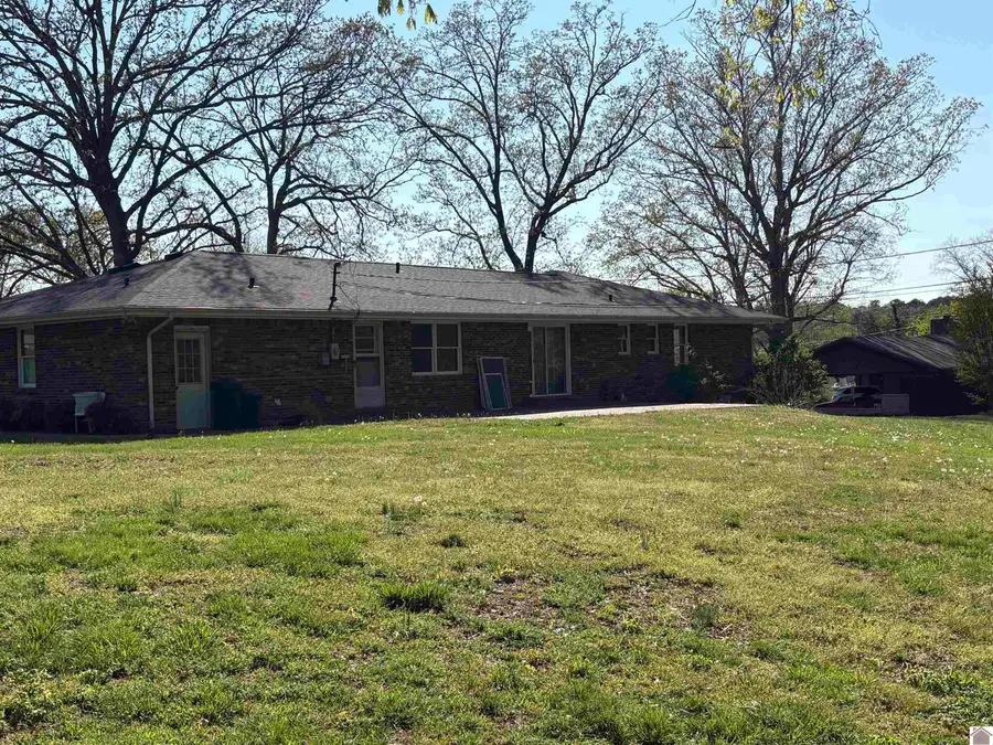 116 Edgewood Dr, Cadiz, KY 42211 - #3