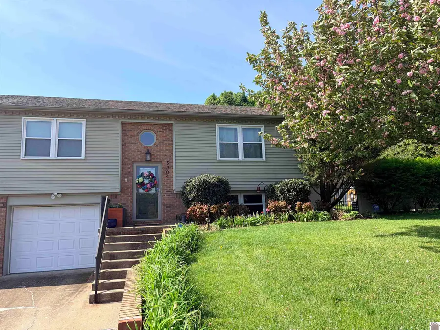 5204 Ogilvie Ave, Paducah, KY 42001 - #2