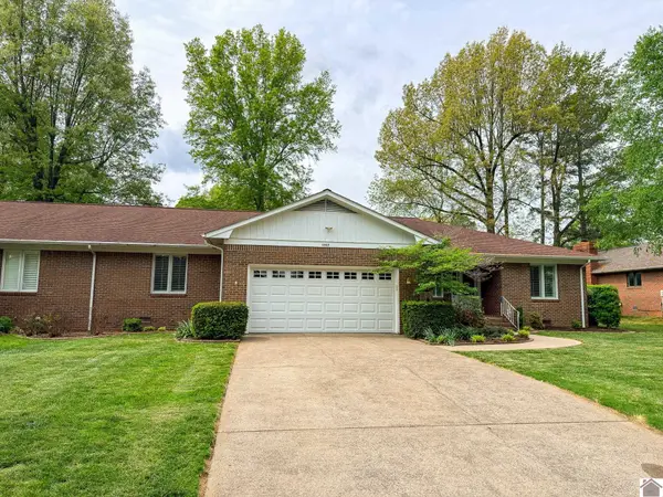 1517 Gleneagles, Paducah, KY 42001