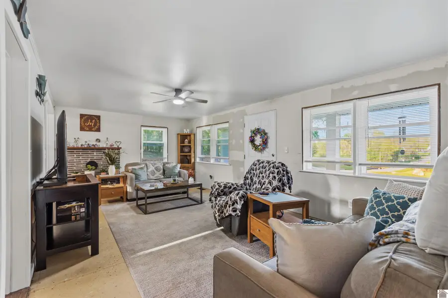 129 New Hope Rd, Calvert City, KY 42029 - #2