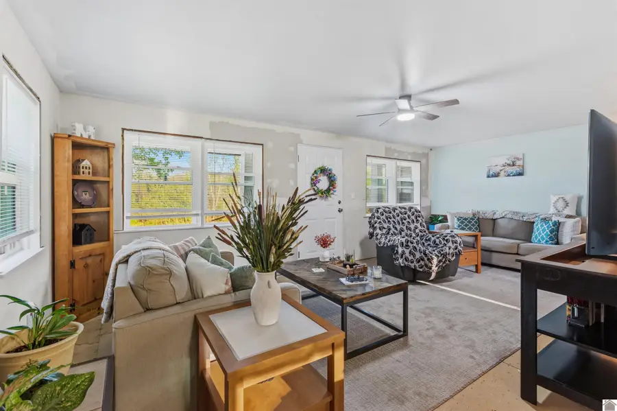 129 New Hope Rd, Calvert City, KY 42029 - #3