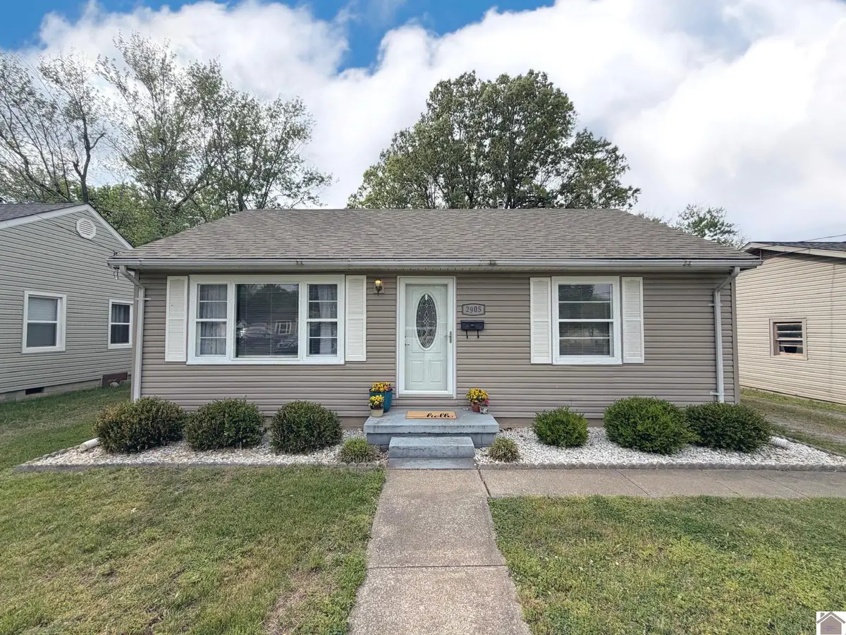 2905 Old Mayfield Rd, Paducah, KY 42003 - #1