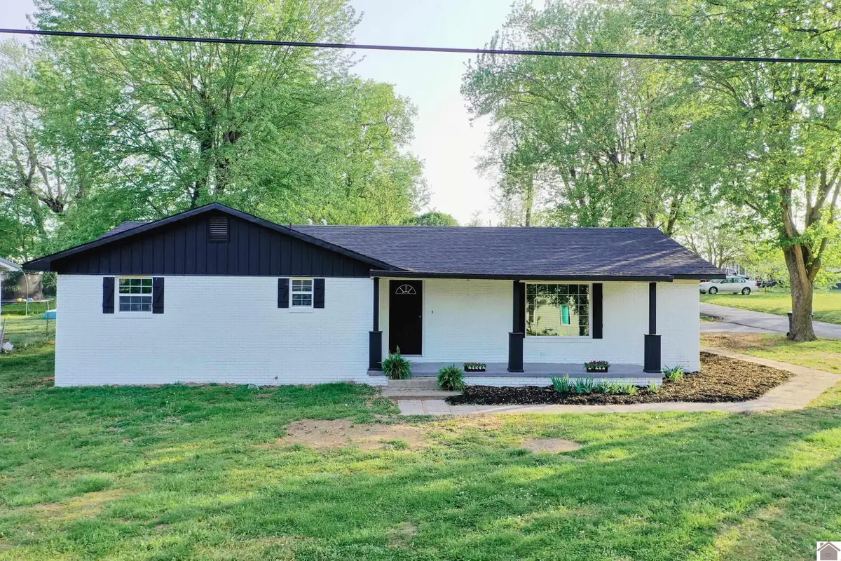 411 Bell St, Princeton, KY 42445 - #1