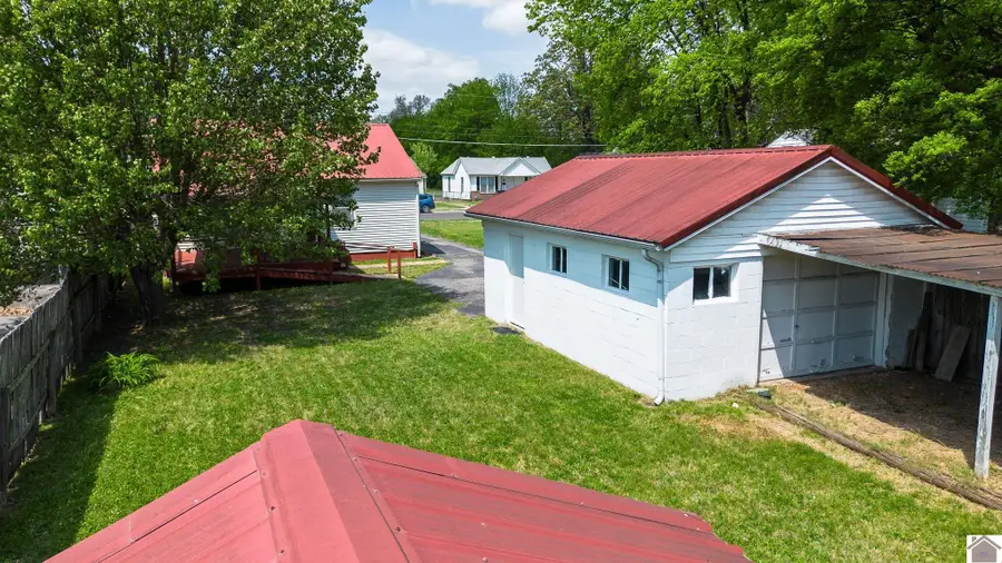 2728 Adams St, Paducah, KY 42003 - #3