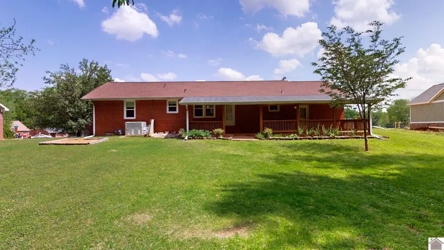 411 N 18th, Murray, KY 42071 - #3