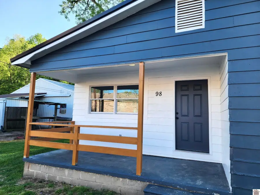 98 Front Street, Bardwell, KY 42023 - #2