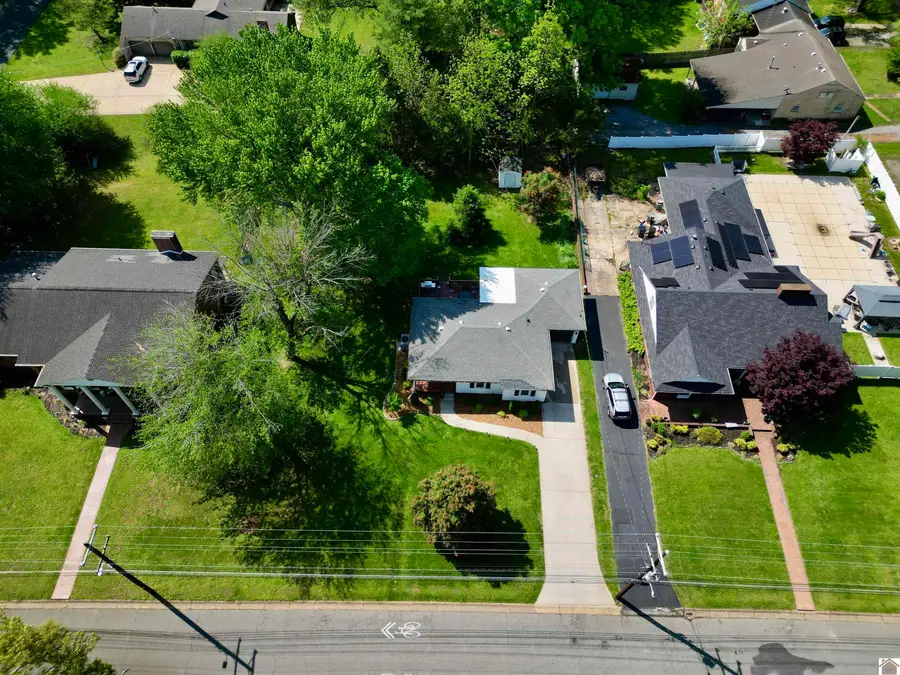 710 E College Street, Mayfield, KY 42066 - #3