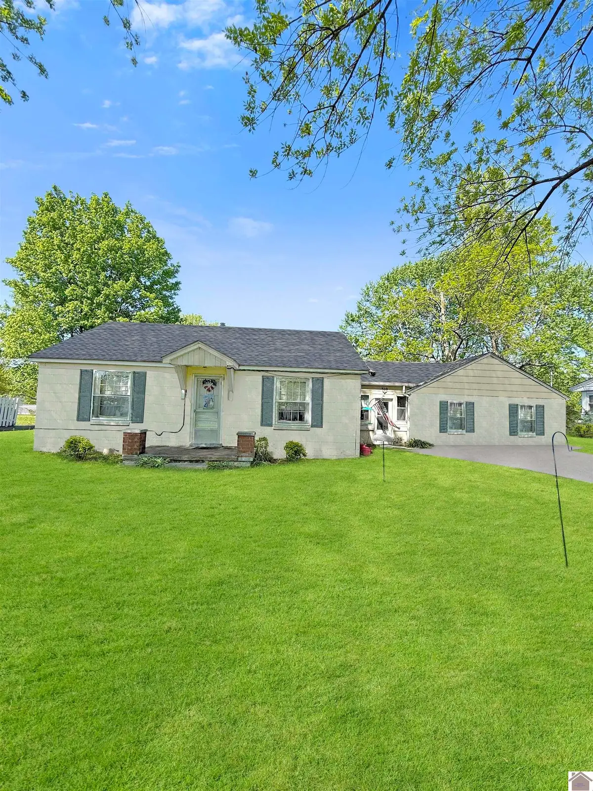 310 S 13th St, Murray, KY 42071 - #1