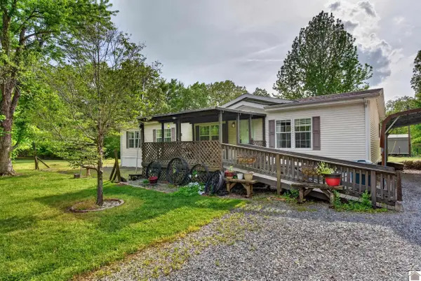 161 Wesley Dr, Murray, KY 42071