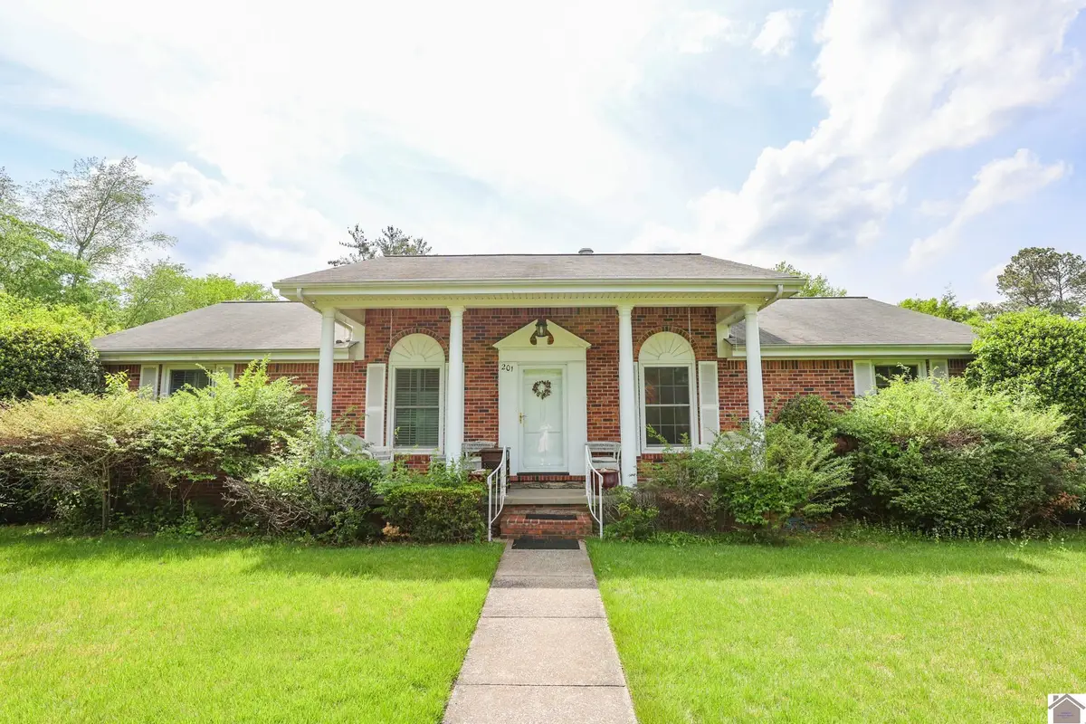 201 Colonial Drive, Paducah, KY 42001 - #1