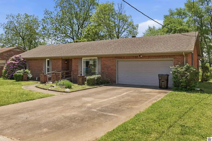 1713 Melrose Dr, Murray, KY 42071 - #2