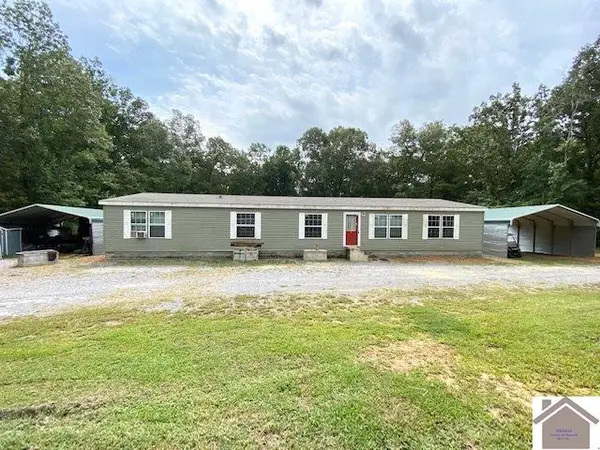 349 Hiatt Cemetery Rd, Benton, KY 42025