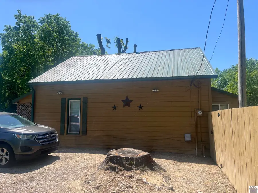 278 Lone Valley Rd., Gilbertsville, KY 42044 - #3