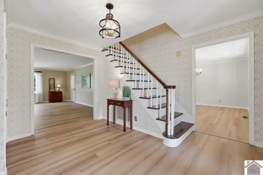 2010 Gatesborough Circle, Murray, KY 42071 - #2