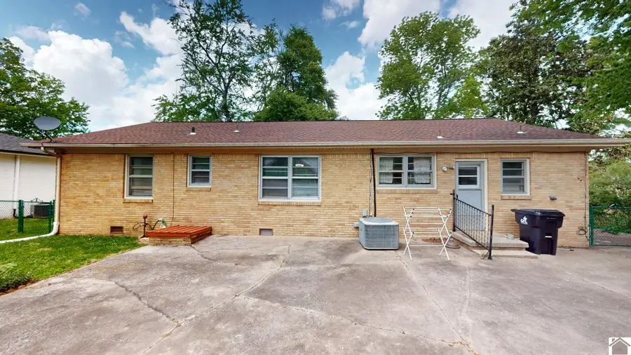 1709 Farmer Avenue, Murray, KY 42071 - #2