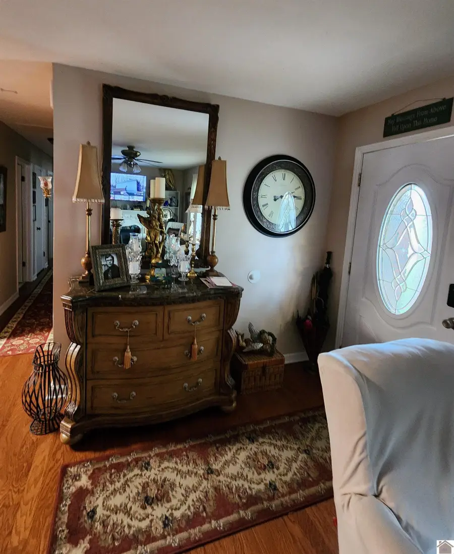 811 Guthrie Drive, Murray, KY 42071 - #2