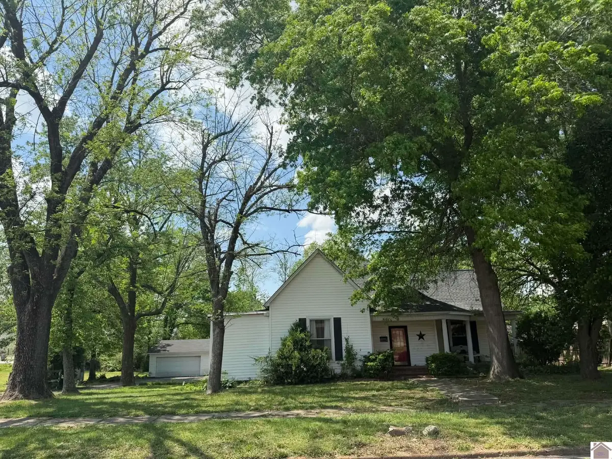 809 S 8th, Mayfield, KY 42066 - #1