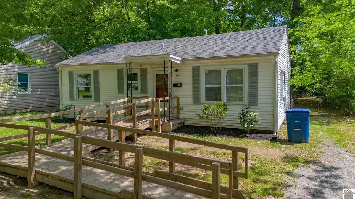 906 N 26th Street, Paducah, KY 42001 - #1