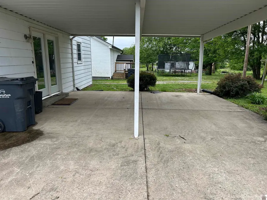 322 Cadiz St., Princeton, KY 42445 - #2