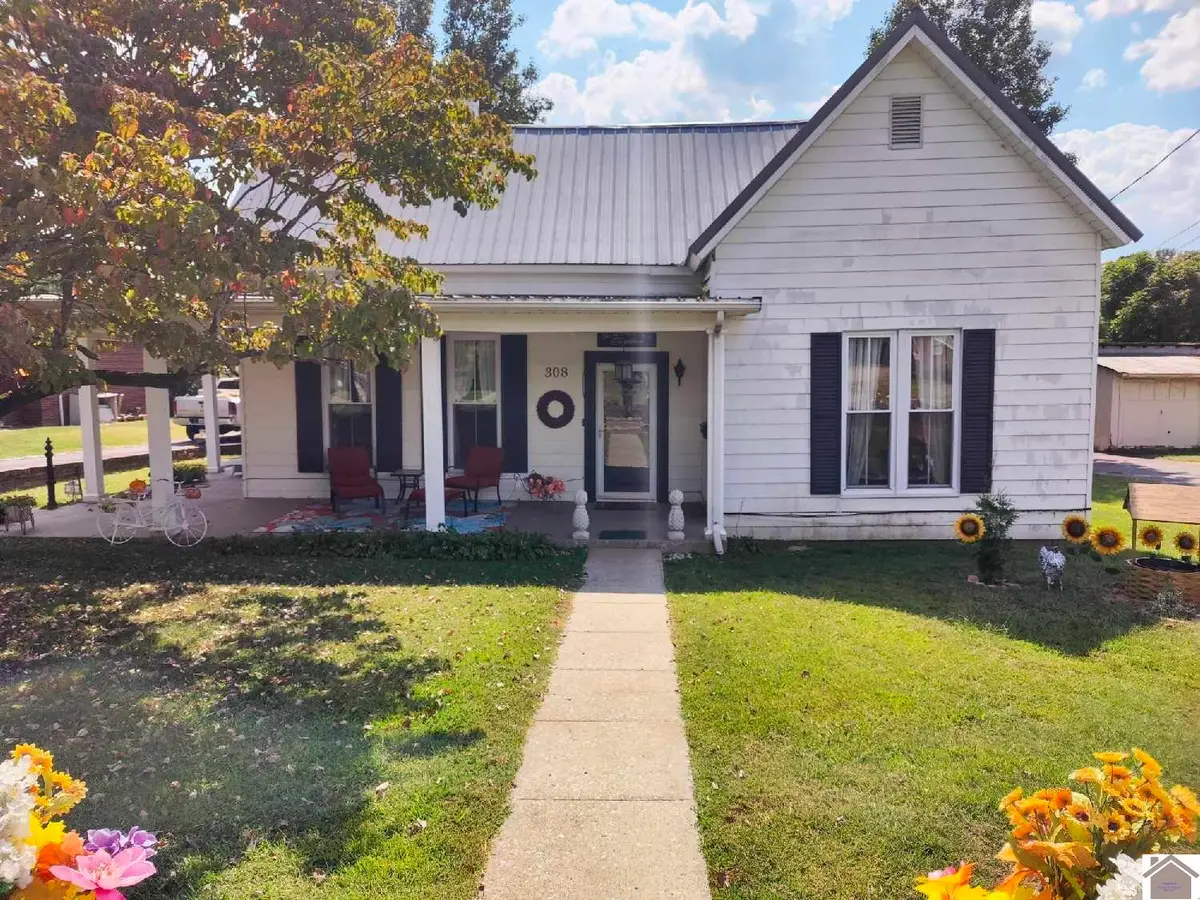 308 W Bellville, Marion, KY 42064 - #1